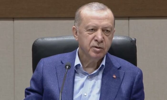 Cumhurbaşkanı Erdoğan’dan seçim yasası değişikliğiyle ilgili açıklama..