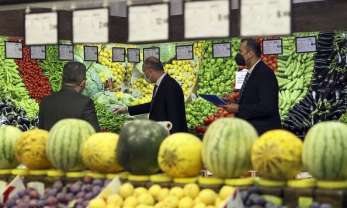 Vatandaşı isyan ettiren fahiş fiyatlarla ilgili Ticaret Bakanlığı’ndan halkın gazını almak için kurusıkıdan atışlar!.