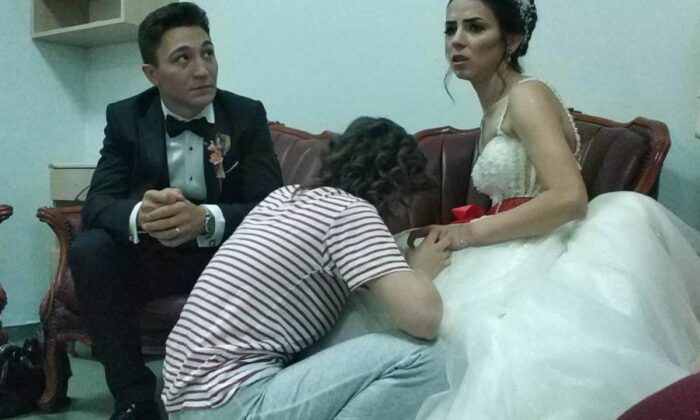 Düğününe giderken annesini kaybetti!.