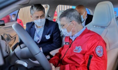 Nobel ödüllü Türk bilim insanı Sancar, TOGG’un direksiyonuna geçti