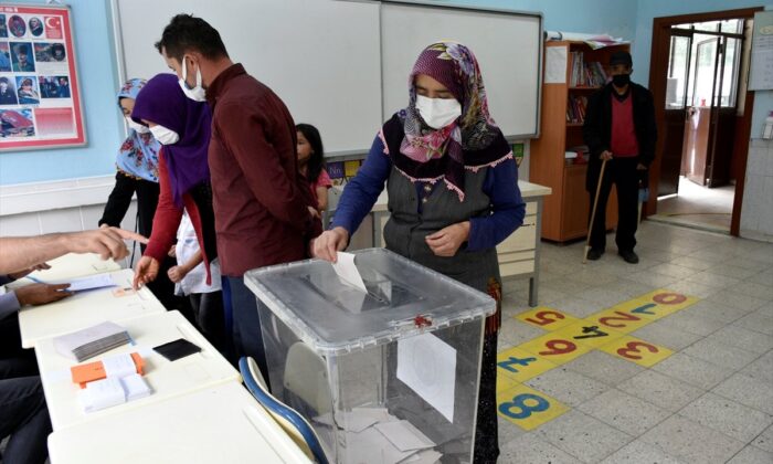 Gümüşhane’den ayrılıp Giresun’a bağlanmak isteyen 2 köyde referandum..