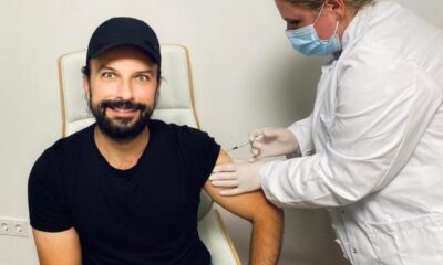 Tarkan, ikinci doz coronavirüs aşısını oldu!.