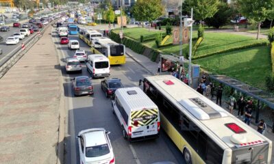 Okullar açıldı çile ikiye katlandı! İstanbul’un trafik yoğunluğu için İBB’ye önlem çağrısı..
