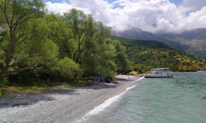 Van Gölü’nden hazırlanan sprey, coronavirüsün yayılmasına engel oluyor!.