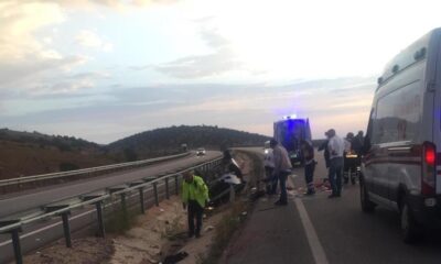 Üniversite kaydı için çıktıkları yolda baba öldü, anne ve 2 çocuk yaralı..