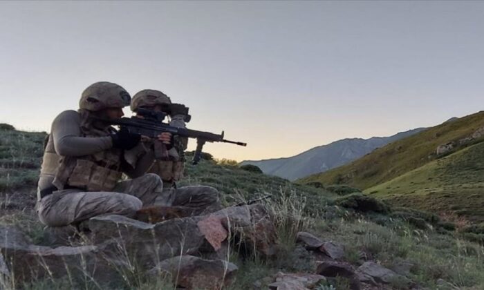 PKK’lı Taybet Bilen’le beraberindeki 2 terörist MİT operasyonuyla öldürüldü!.