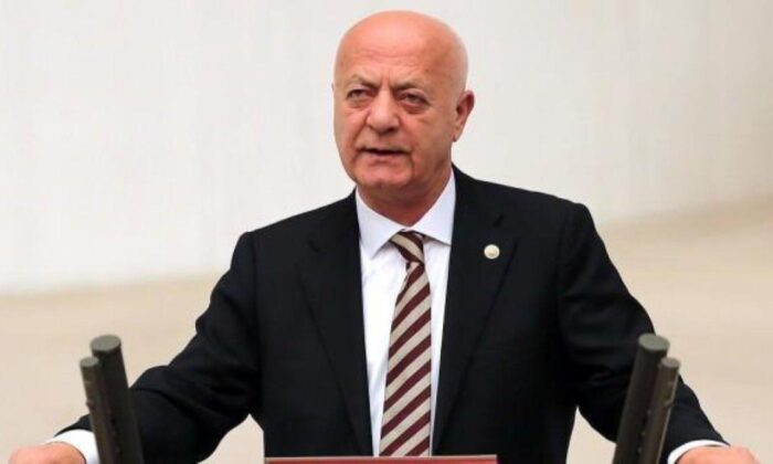 AK Parti kurucu üyesi İsmet Uçma hayatını kaybetti!.