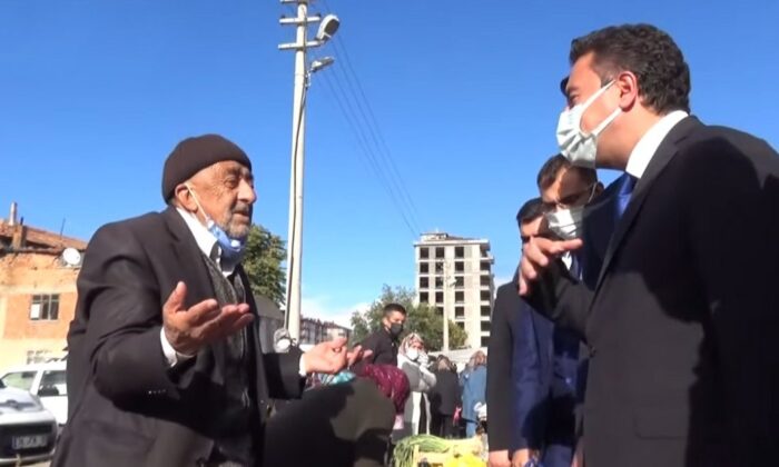 Sokağa inen Ali Babacan halkın karışsında rezil rüsva oldu!.