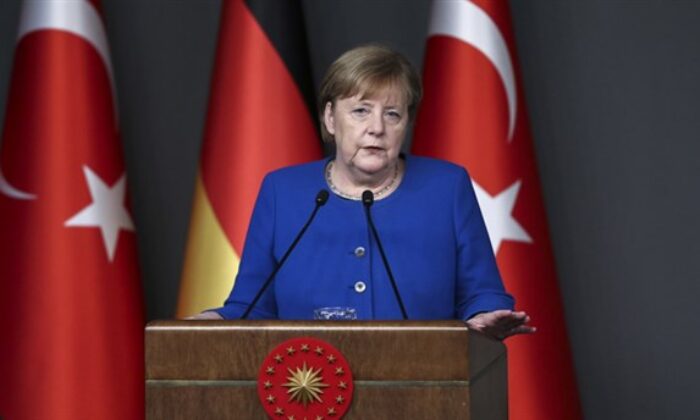 Merkel yarın Türkiye’ye geliyor!.
