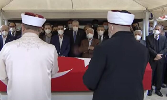 AK Partili İsmet Uçma’ya veda..