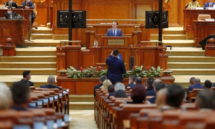 Romanya’da hükümet düştü!.