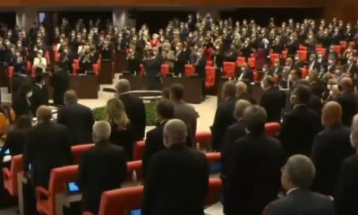 Yine aynı saygısızlık! TBMM açılışında CHP ve HDP ayağa kalkmadı!.