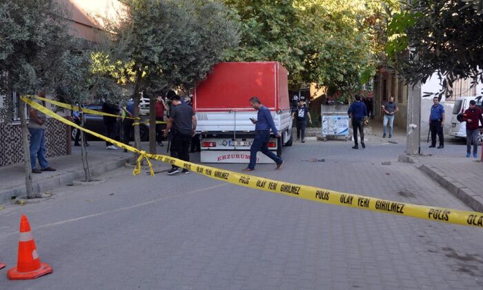 Manisa’da iki aile arasında silahlı kavga..