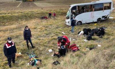 Kastamonu’da polis servisi devrildi! Çok sayıda yaralı var!.