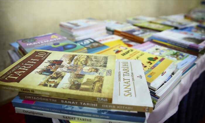 Milli Eğitim Bakanlığı’ndan öğrencilere yardımcı kaynak desteği..