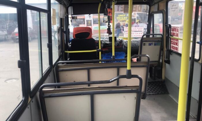 Maske takmaları için uyardı, 4 kişi tarafından bıçaklandı!.