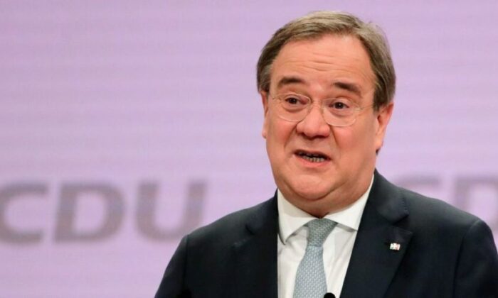 Almanya’da seçimi kaybeden Armin Laschet istifa etti!.