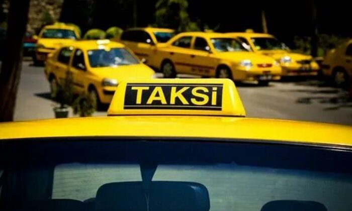 Köprü ücretlerinin çift taraflı alınmaya başlamasıyla taksiciler de tek yöne çift geçiş ücreti istiyor!.