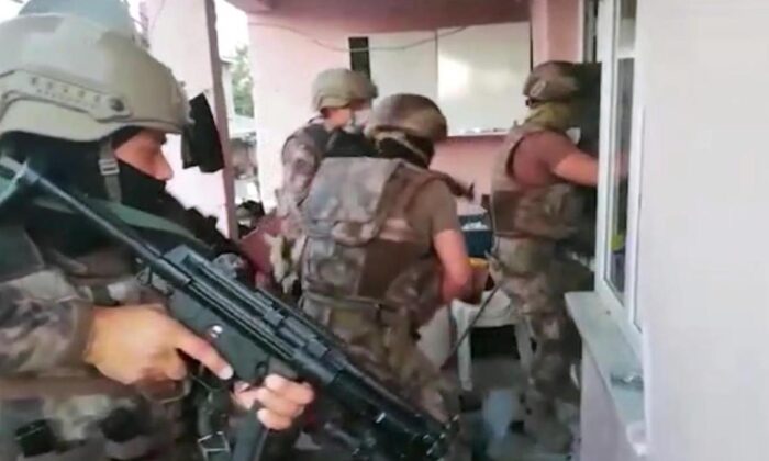 Uyuşturucu satıcılarına operasyon! 6 tutuklama..