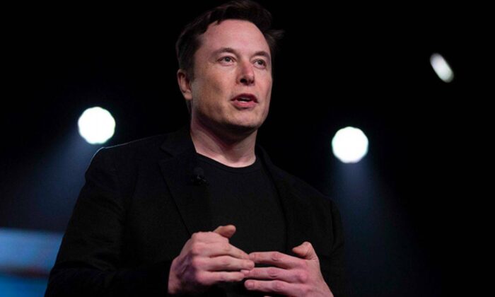 Elon Musk’a kötü haber! Tesla sürücüleri yolda kaldı!.