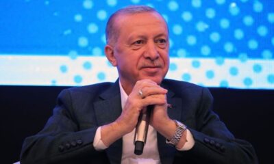 Cumhurbaşkanı Erdoğan gençlerle birlikte Çanakkale türküsünü söyledi!. (video haber)
