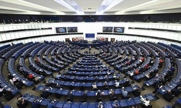 Avrupa Parlamentosu Komitesi, Türkiye’deki Suriyelilere 150 milyon euro desteğini onayladı!.