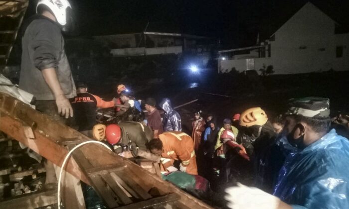 Endonezya’da sel felaketi..