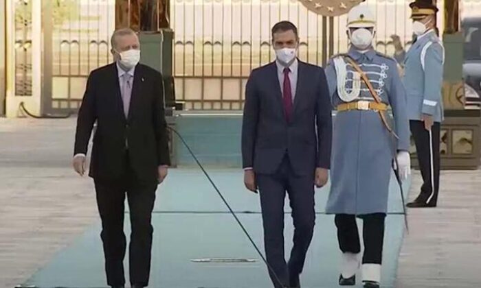 Cumhurbaşkanı Erdoğan, İspanya Başbakanı Sanchez ile bir araya geldi!.