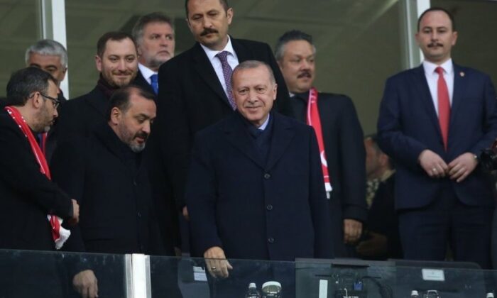 Cumhurbaşkanı Erdoğan Karadağ maçına gidecek!.