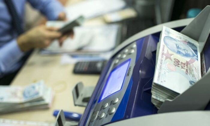 Lütfi Elvan’dan hazine destekli kredi kullanan esnafa müjde..