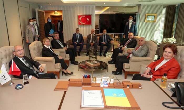 Akşener ile Kılıçdaroğlu son anket sonuçlarını konuşmuşlar!.