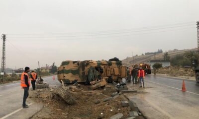 Hatay’da askeri araç devrildi!.
