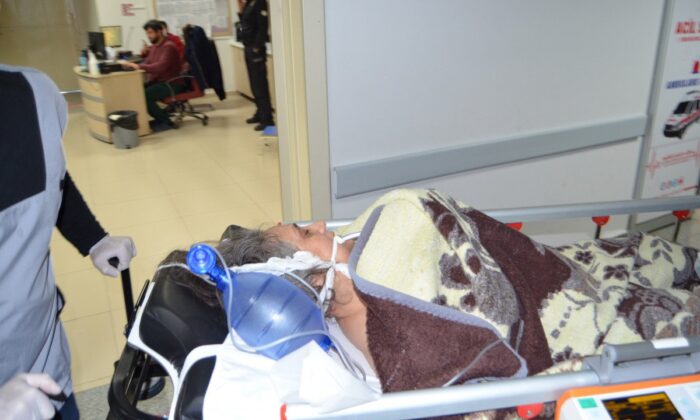 Uyurken eşi tarafından bıçaklandı!.