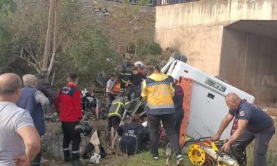Kocaeli’de öğrenci servisi dereye düştü!.