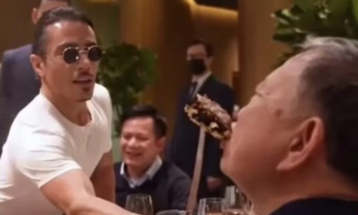 Nusret, Vietnamlı komünist bakana altın kaplama et yedirdi!.