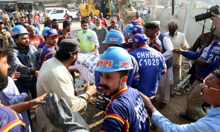 Pakistan’da doğalgaz patlaması! 17 ölü..