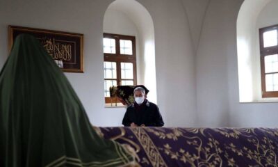 Hulusi Akar, Kosova’da Sultan Murad Han’ın Türbesini ziyaret etti!.