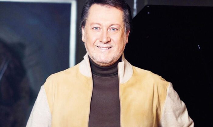 “Gerekirse yarım ekmek yeriz” diyen Ahmet Özhan’dan eleştirilere yanıt..