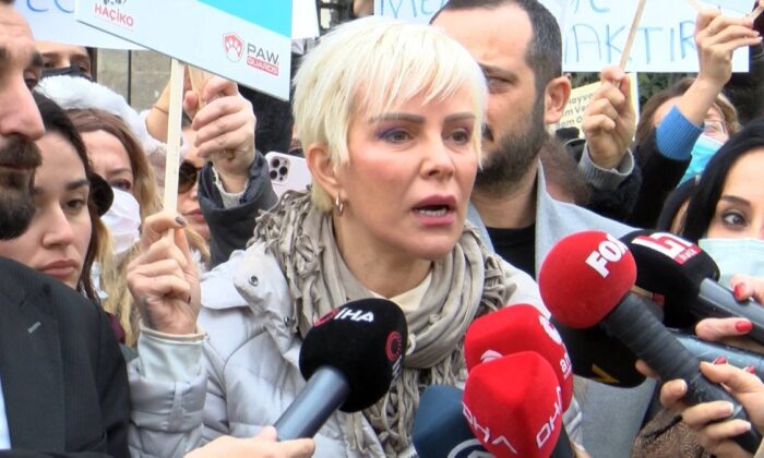 Ömür Gedik, sokak hayvanları için sonuna kadar savaşacakmış!.