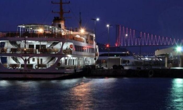 İstanbul’da bazı vapur seferleri iptal edildi!.