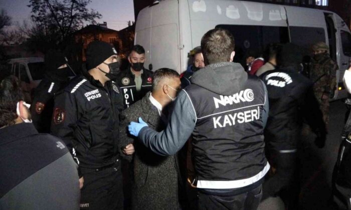 Kayseri’de 350 polislik uyuşturucu operasyonu! 3 tutuklama..