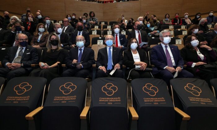 Ahmet Necdet Sezer, CHP’nin Yunus Emre etkinliğine katıldı!.