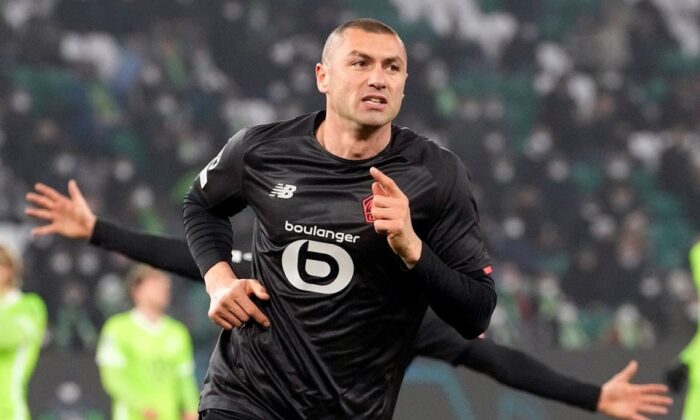 Burak Yılmaz En iyi 100 Futbolcu listesine girdi!.