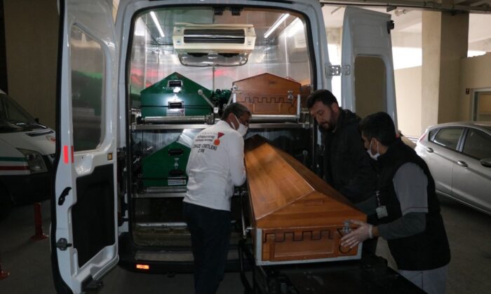 Kahramanmaraş’ta sahte içkiden zehirlenen 4 kişi öldü, 3 kişi yoğun bakımda..