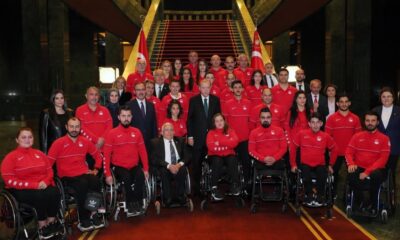 Cumhurbaşkanı Erdoğan, şampiyon sporcularla bir araya geldi!.