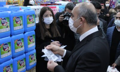 Ticaret Bakanlığı ekipleri, marketlerde denetim yaptı!.
