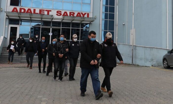 Edirne’de FETÖ üyeleri saklandıkları evde yakalandı!.
