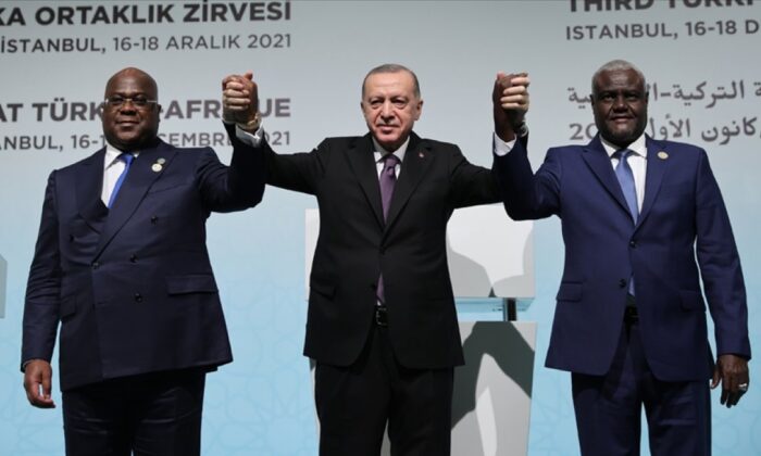 Foreign Policy: “Türkiye, Afrika’da alanını artırıyor!.”
