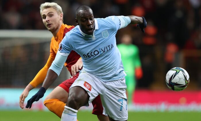 Galatasaray evinde Başakşehir’le berabere kaldı!.