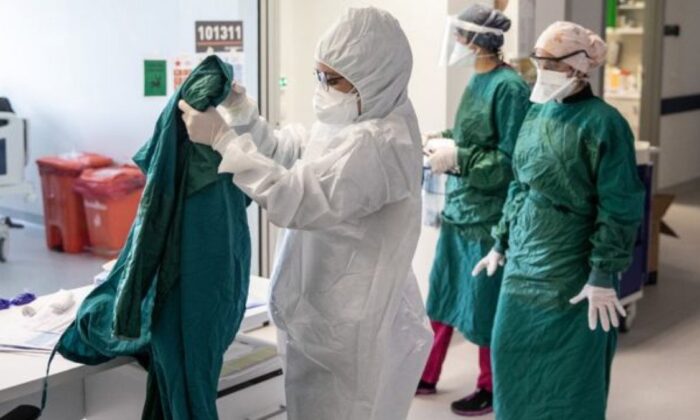 İspanya’da Noel partisine katılan 86 doktor enfekte oldu!.